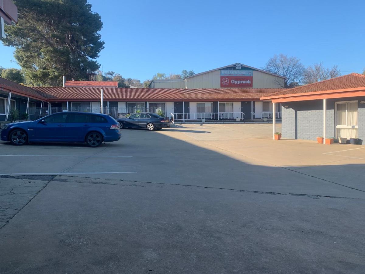 Countryman Motor Inn Cowra Exterior foto